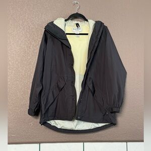 L.L .Bean Vintage  Womens Stowaway Jacket Rain Coat  Lightweight Size S